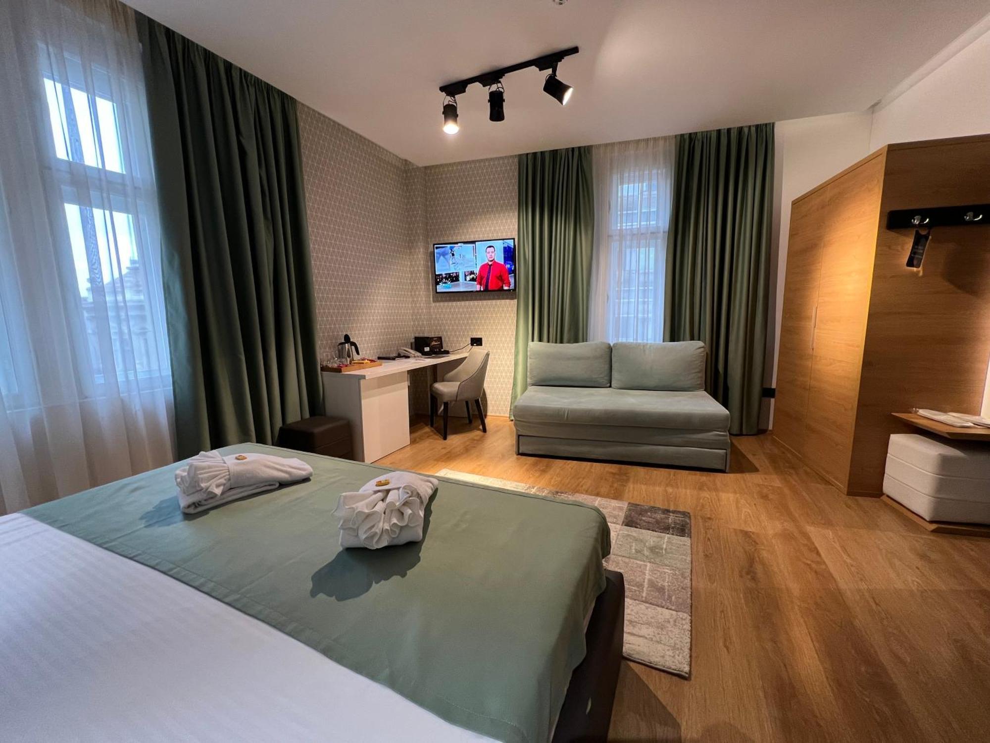 Capital Hotel Garni Belgrado Quarto foto